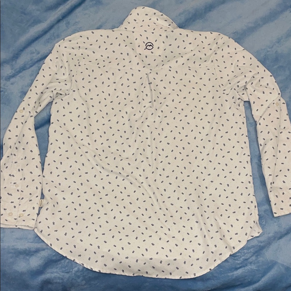 Magellan Outdoors White Shirt with Blue Pattern - Picture 3 of 7